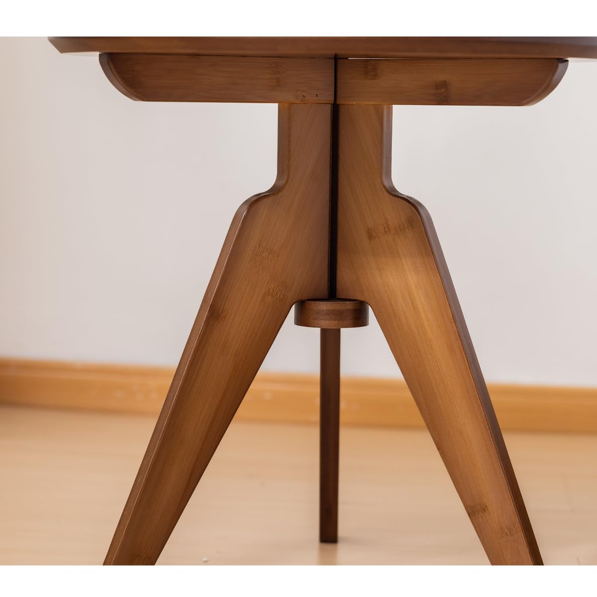 Maydear Bamboo Small Round Side Table Set of 2, Accent End Tables or Coffee Tables for Living Room, Bedroom, Office, Easy Assembly, 3-Leg Design