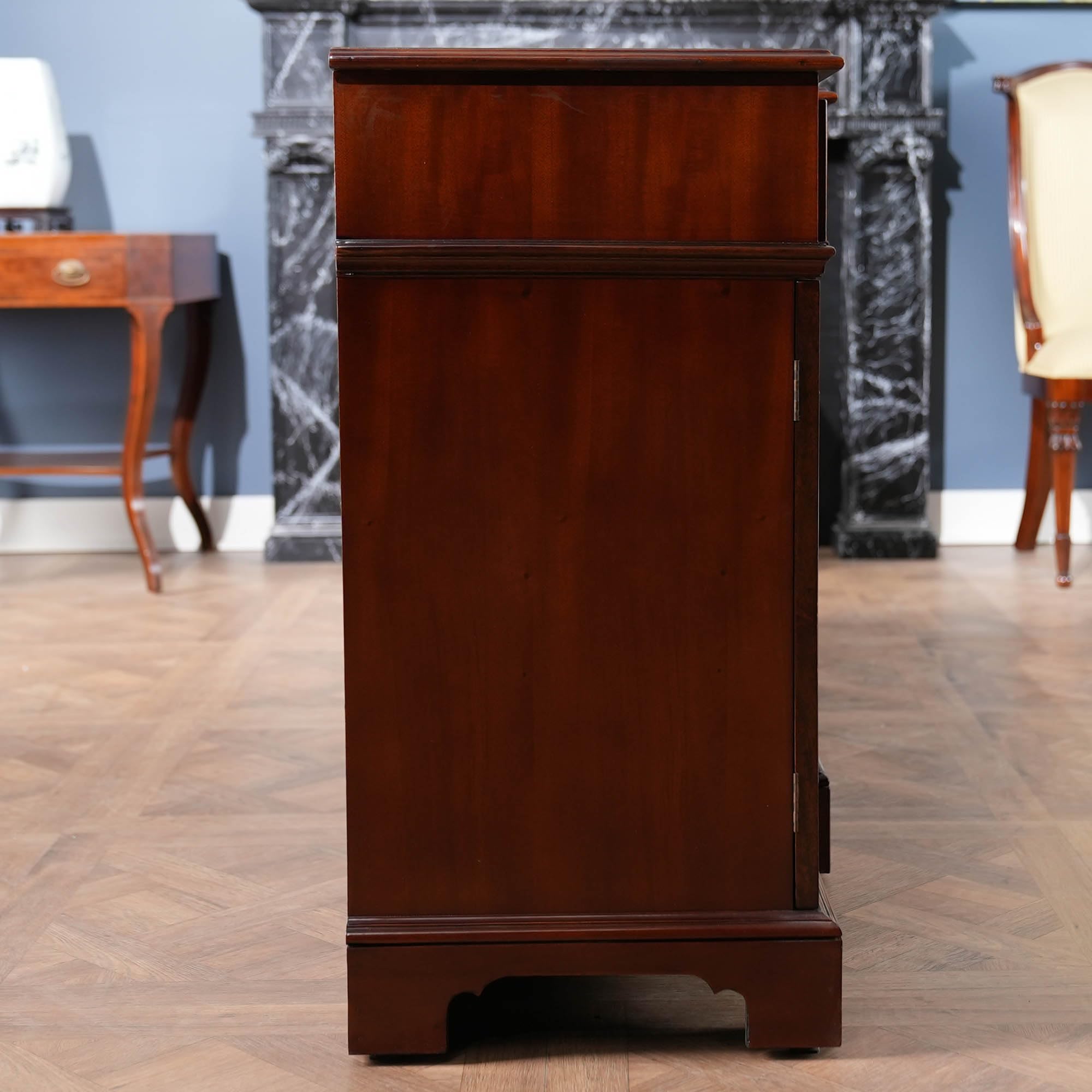 Niagara Furniture NSB005 Mahogany Sideboard