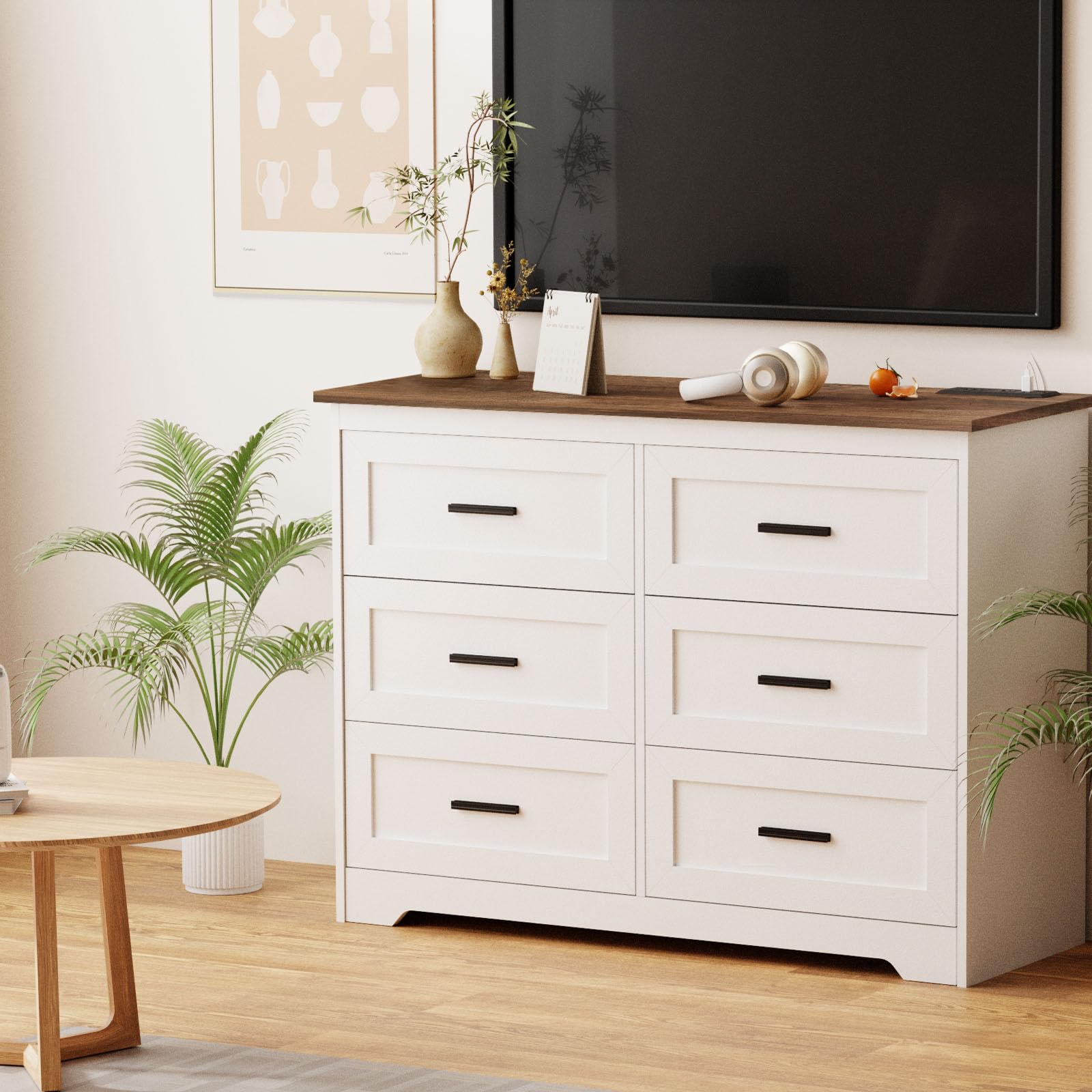 GEPELCN Farmhouse Dresser for Bedroom 6 Drawers Dresser with Power Outlets Rustic Chest of Drawers with Natural Texture White Organizer for Living Room Hallway