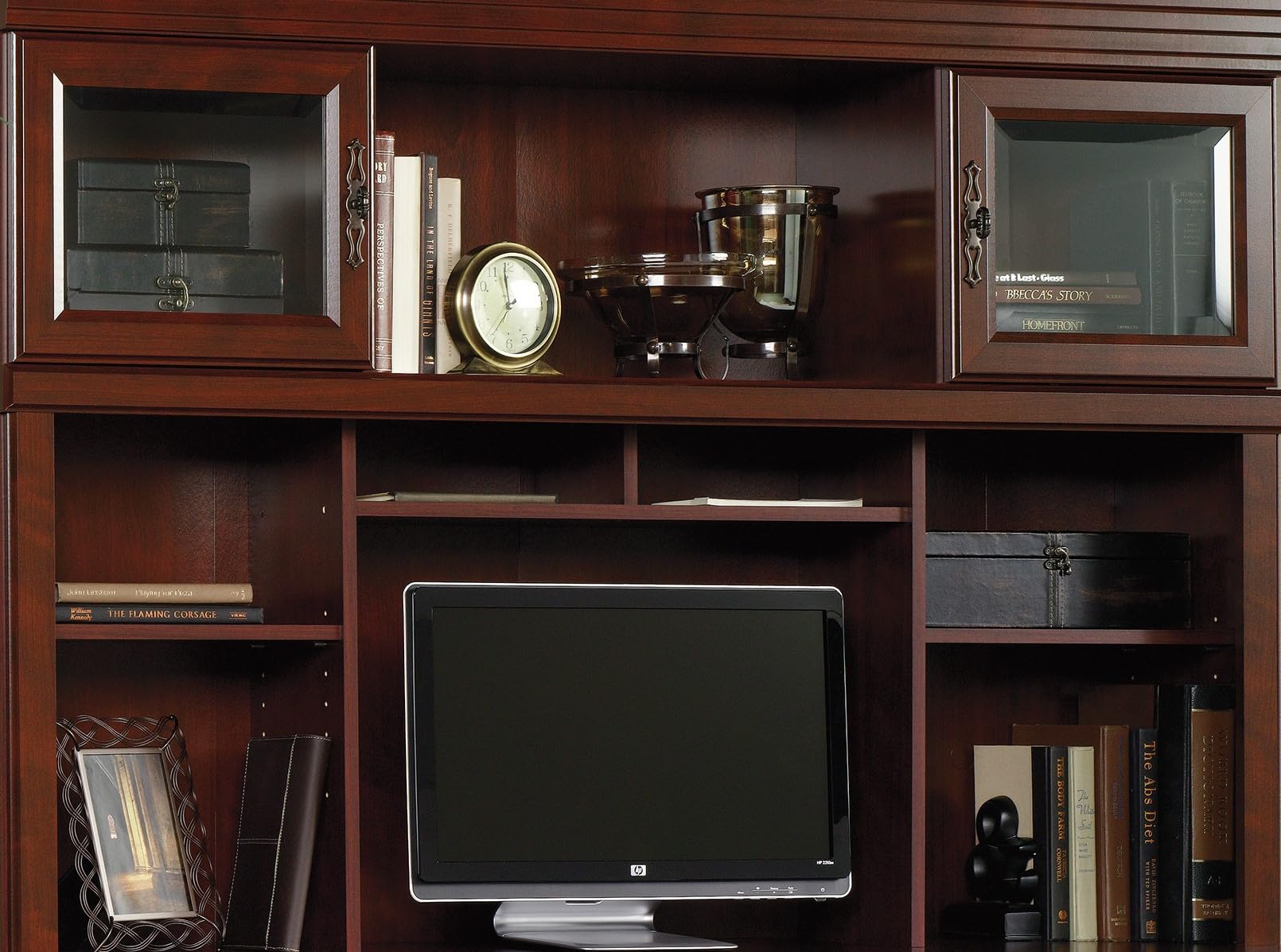 Heritage Hill Hutch – Classic Cherry