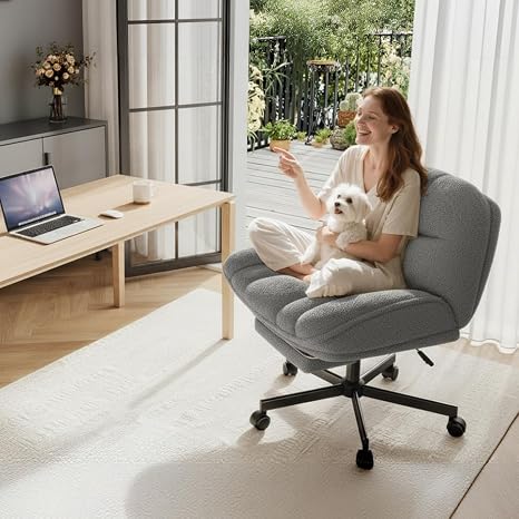Cross-Legged Office Chair with Footrest