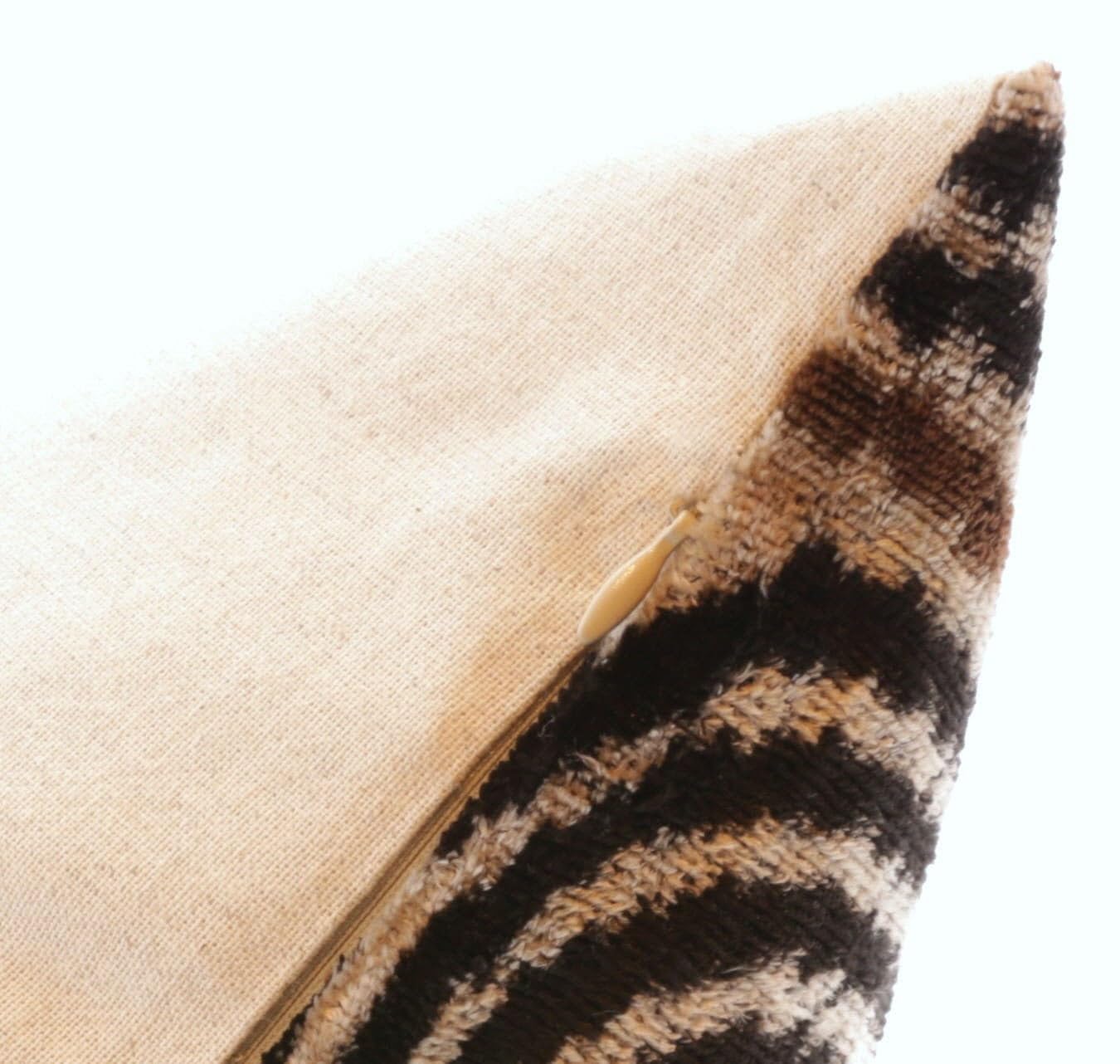 Velvet Geometric Throw Pillow – 16"x24" Black & White