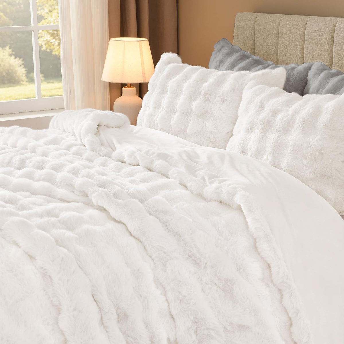 King Faux Fur Comforter Set