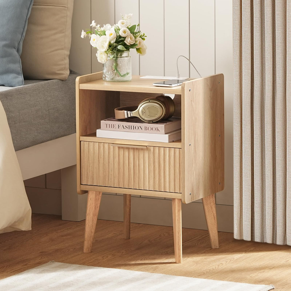 MAHANCRIS Natural Nightstand with Charging Station, Modern Fluted End Table