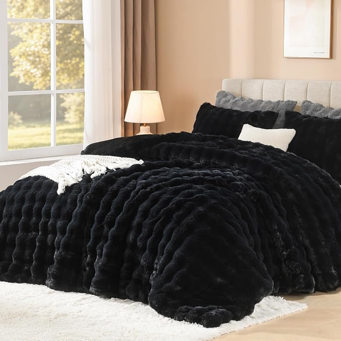King Faux Fur Comforter Set