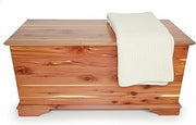 Aromatic Red Cedar Blanket & Storage Chest