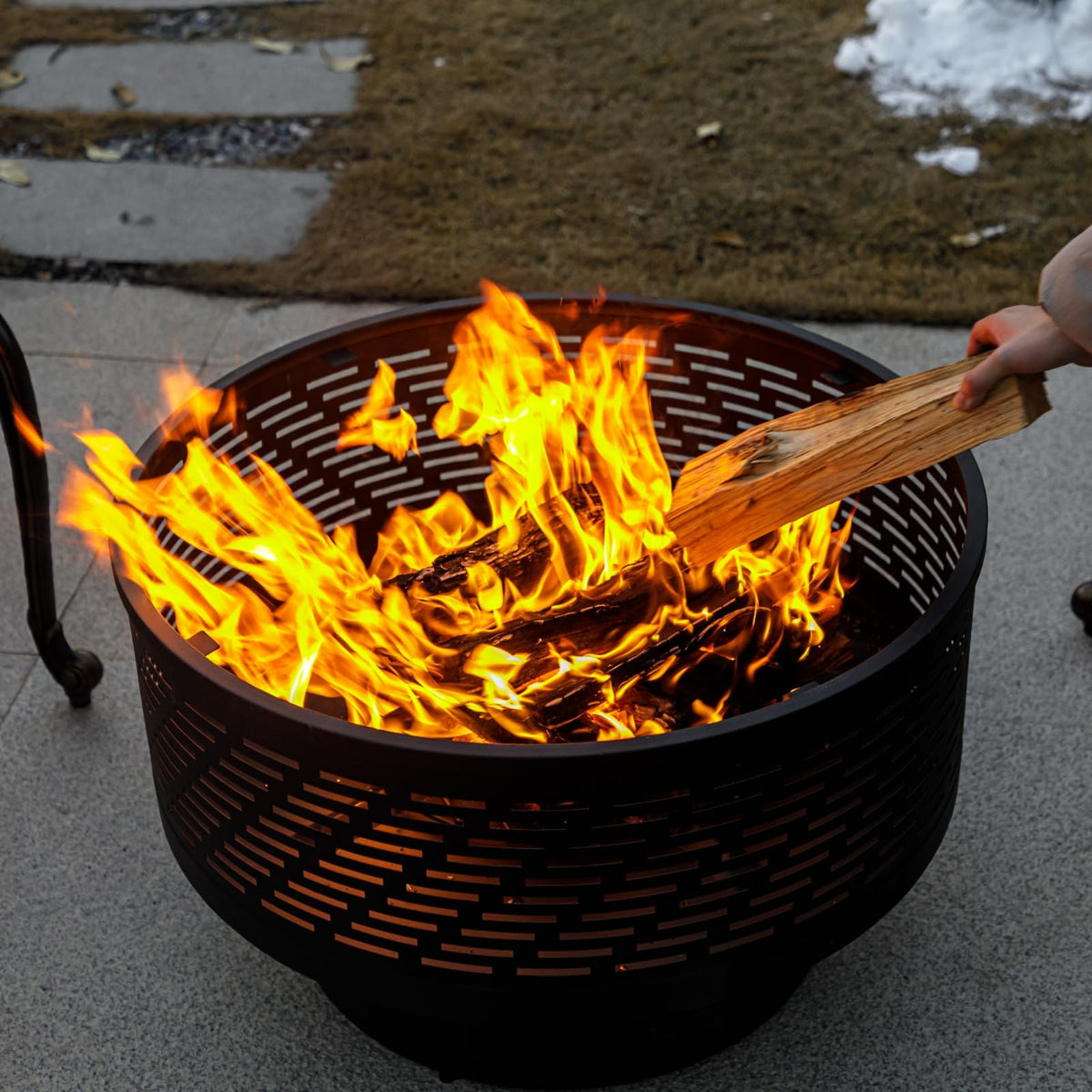 Wood Burning Fire Pit with Grill & Lid