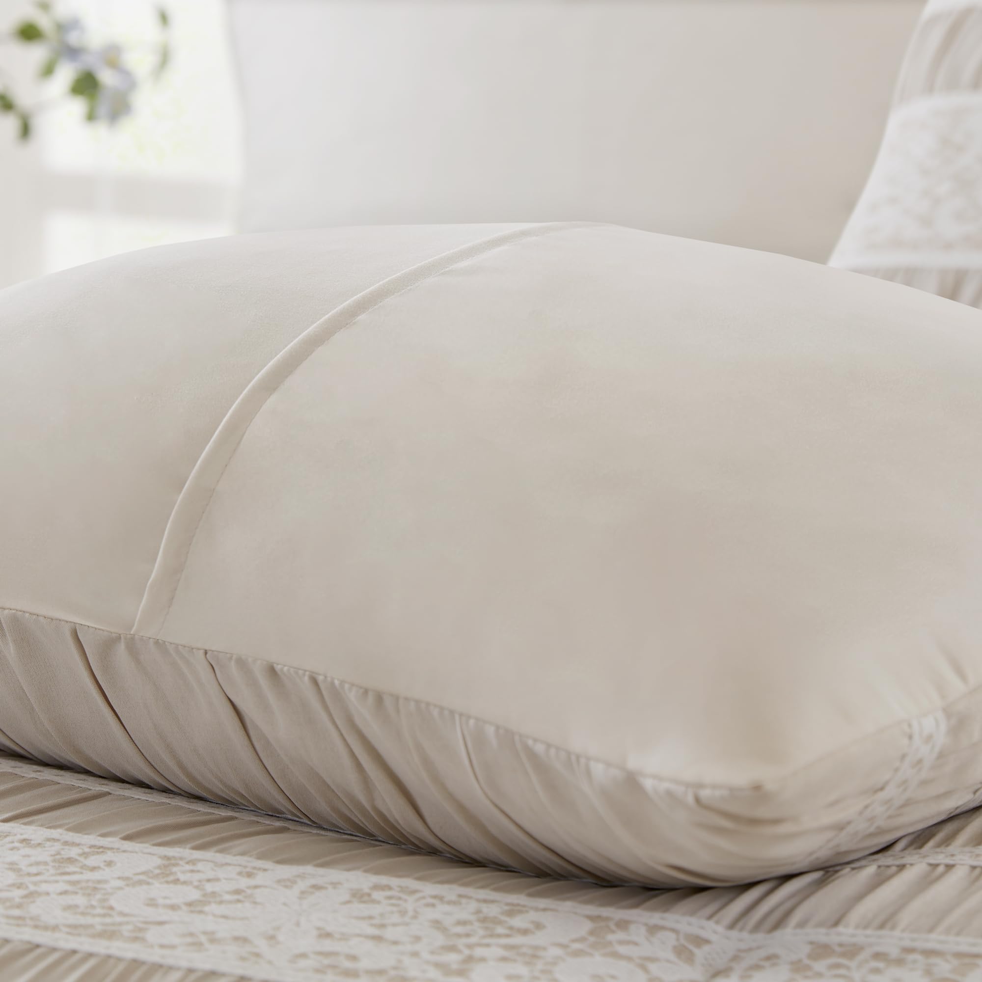 Shabby Chic 5-Piece Comforter Set with Ruching & Lace Trim