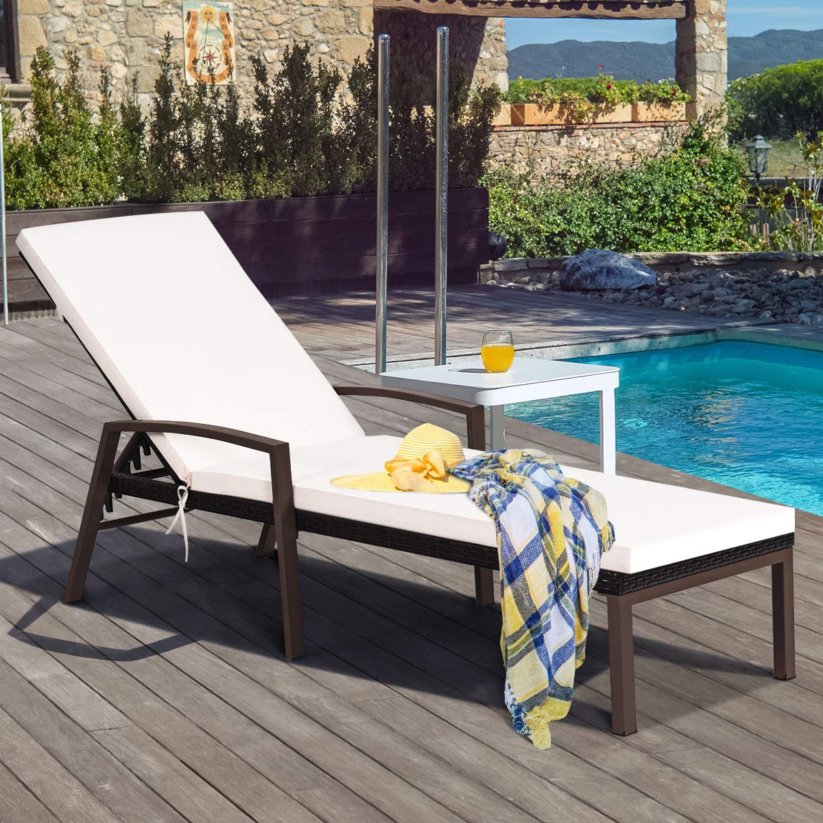 COSTWAY Rattan Lounge Chair Outdoor, Patio Wicker Chaise Lounge (White)