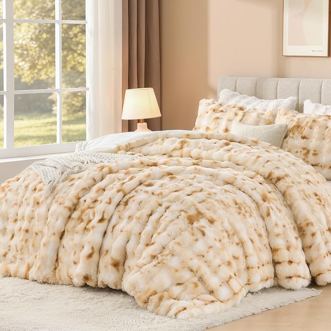 King Faux Fur Comforter Set