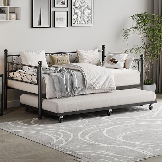Twin Metal Daybed with Trundle