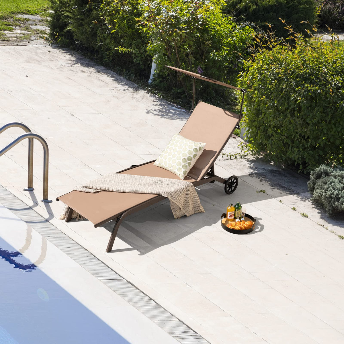 Tangkula Patio Chaise Lounge Chair, Outdoor Recliner with Wheels, Adjustable Canopy & Cupholder, 6-Level Backrest, Heavy-Duty Metal Reclining Lounger for Poolside, Backyard (1, Brown)
