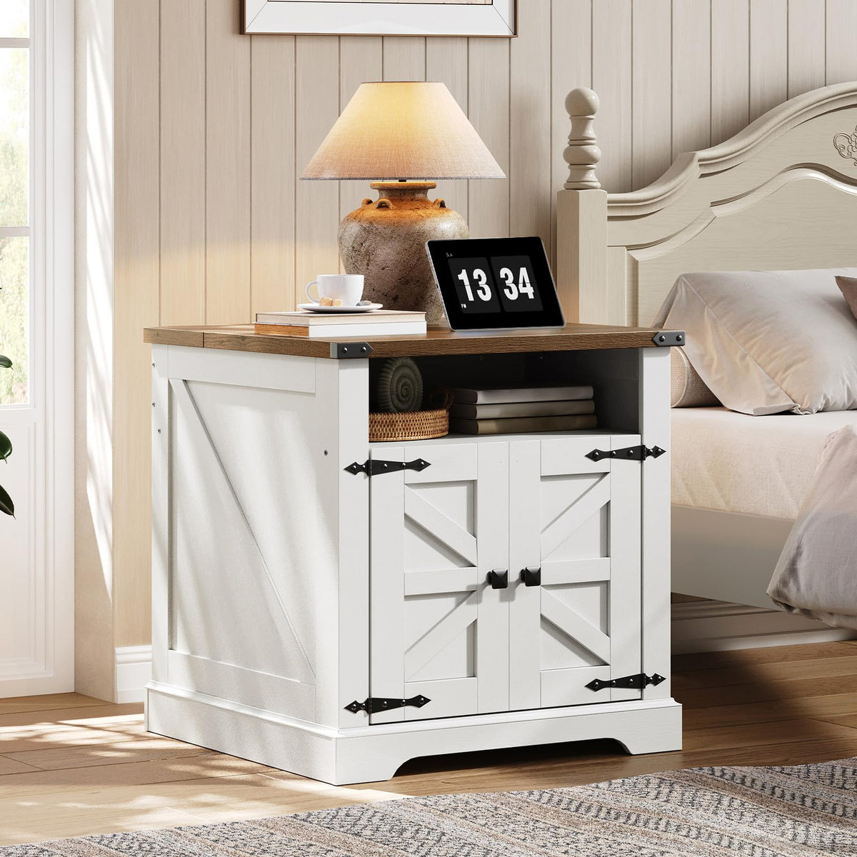 HOOBRO Farmhouse End Table Set of 2 with Charging Station, Large Side Table