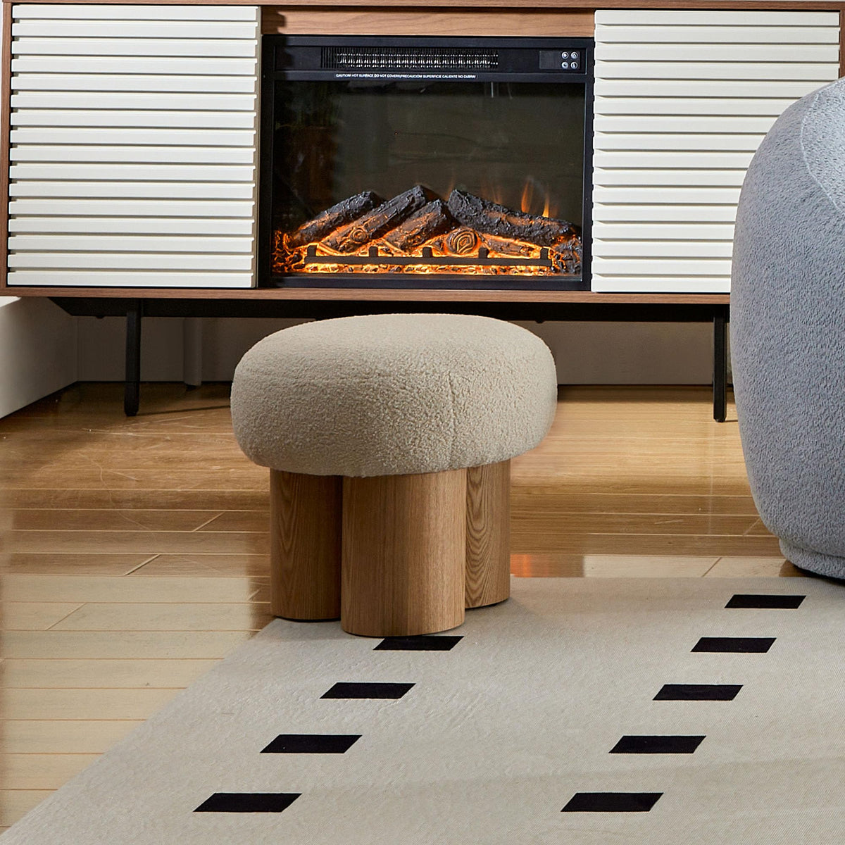 MEETAKING Small Round Foot Stool, 16.54" Teddy Footrest Ottoman Stool with Non-Skid Legs, Mushroom Footstools Step for Couch, Desk, Office, Living Room (Beige)