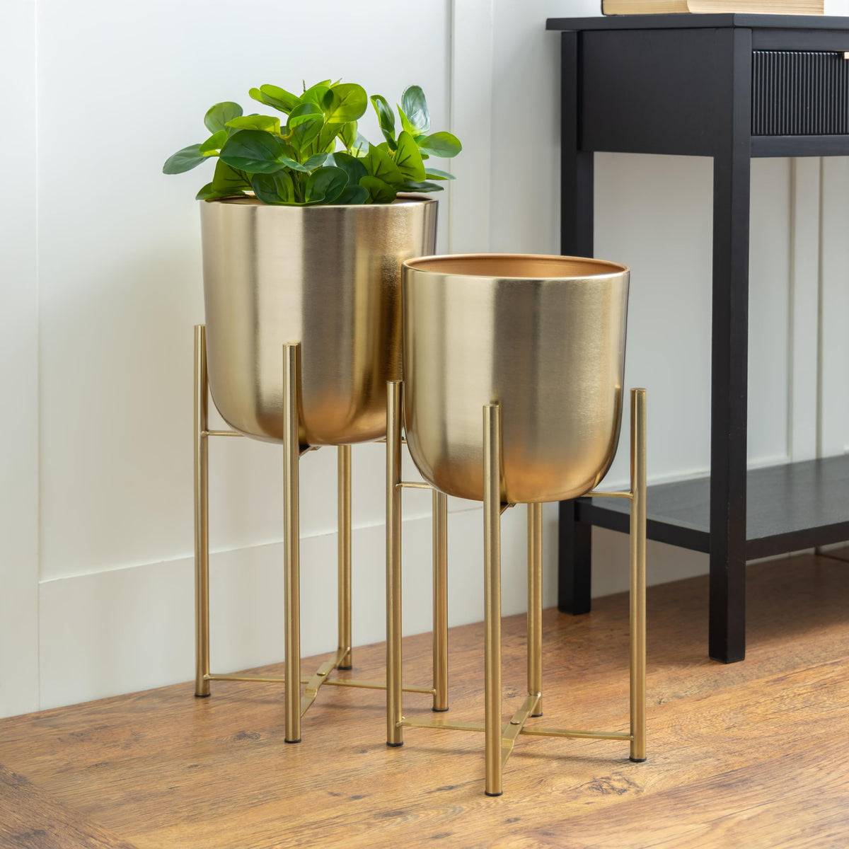 CosmoLiving by Cosmopolitan Metal Dome Planters, Set of 2, 19", 22"H, Gold