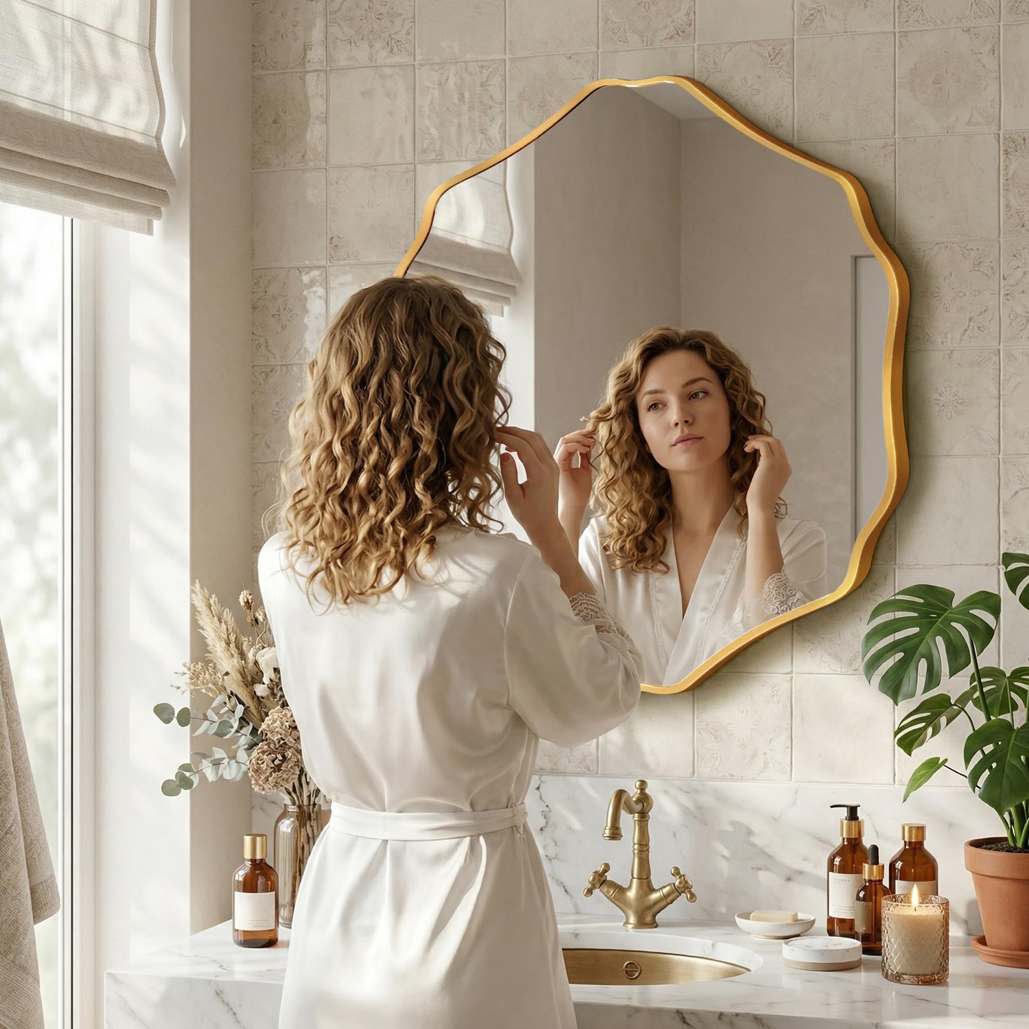 Hexagonal Wall Mirror with Wavy Edge & Brushed Gold Frame
