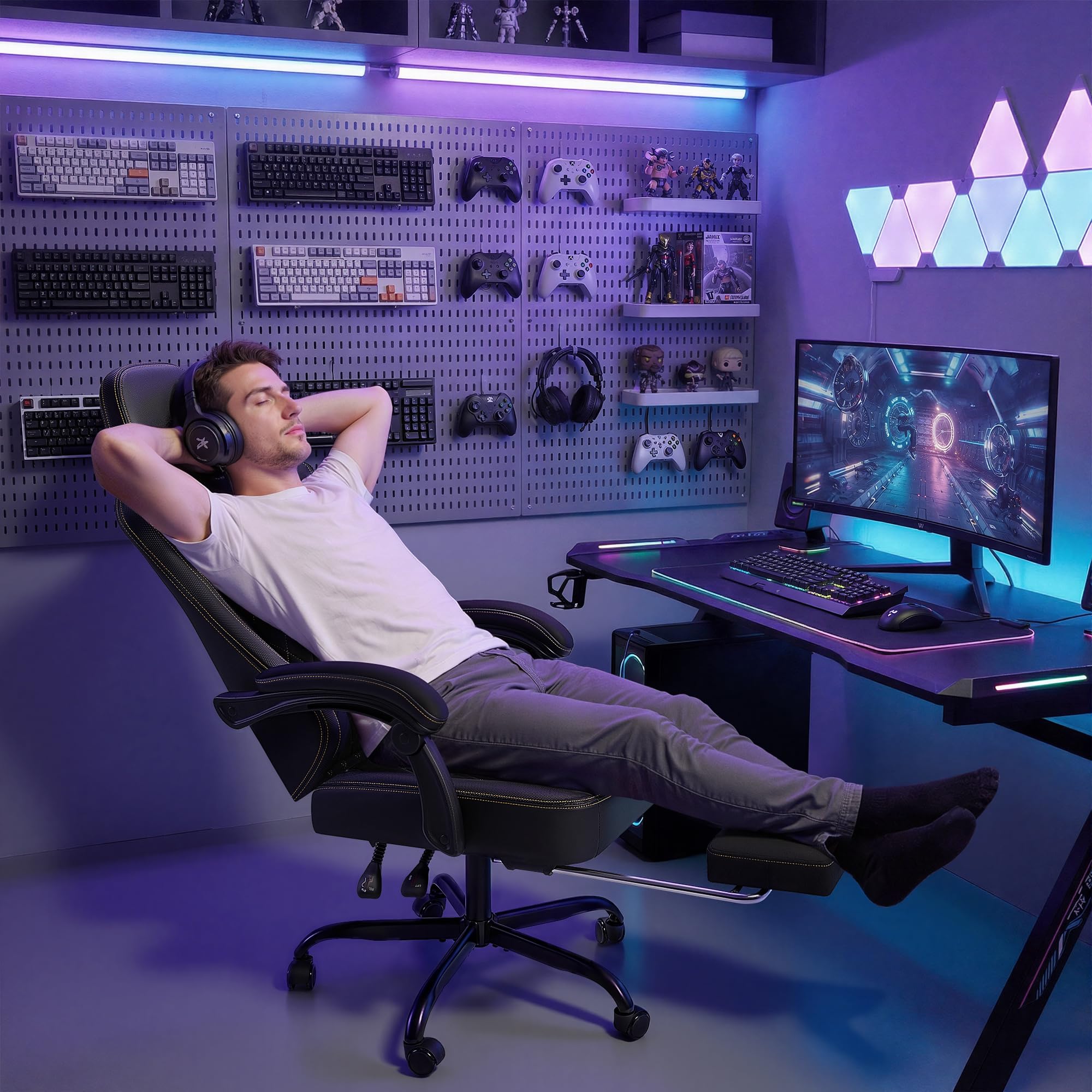 Big & Tall Wingless Gaming Chair with Lumbar Support & Footrest