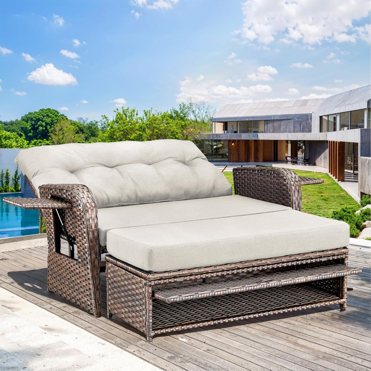 Outdoor Wicker Patio Daybed Sofa