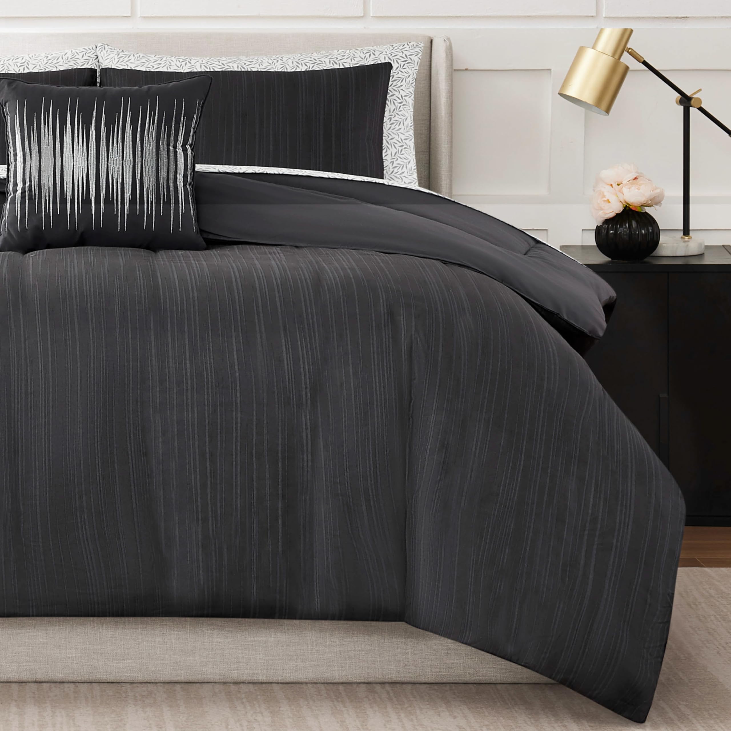 Nine West Lena Comforter Set 8-Piece Bed in a Bag, Queen Complete Bedding Set