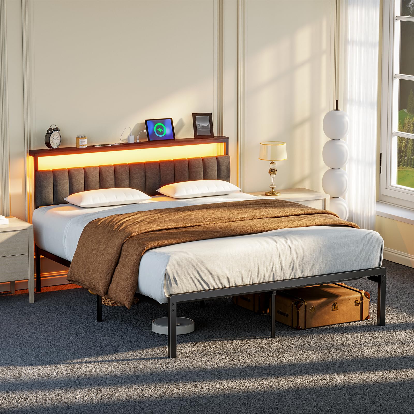 Woanke Queen Bed Frame no Box Spring Needed, Bed Queen Size with Headboard & Led Lights & Charging Station, Queen Metal Bed Frame, Queen Bed Frames Noise-Free/Assembly Easily, Black Bed Frame Queen