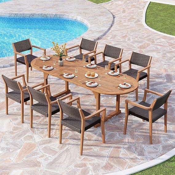 Extendable Acacia Wood Outdoor Dining Set
