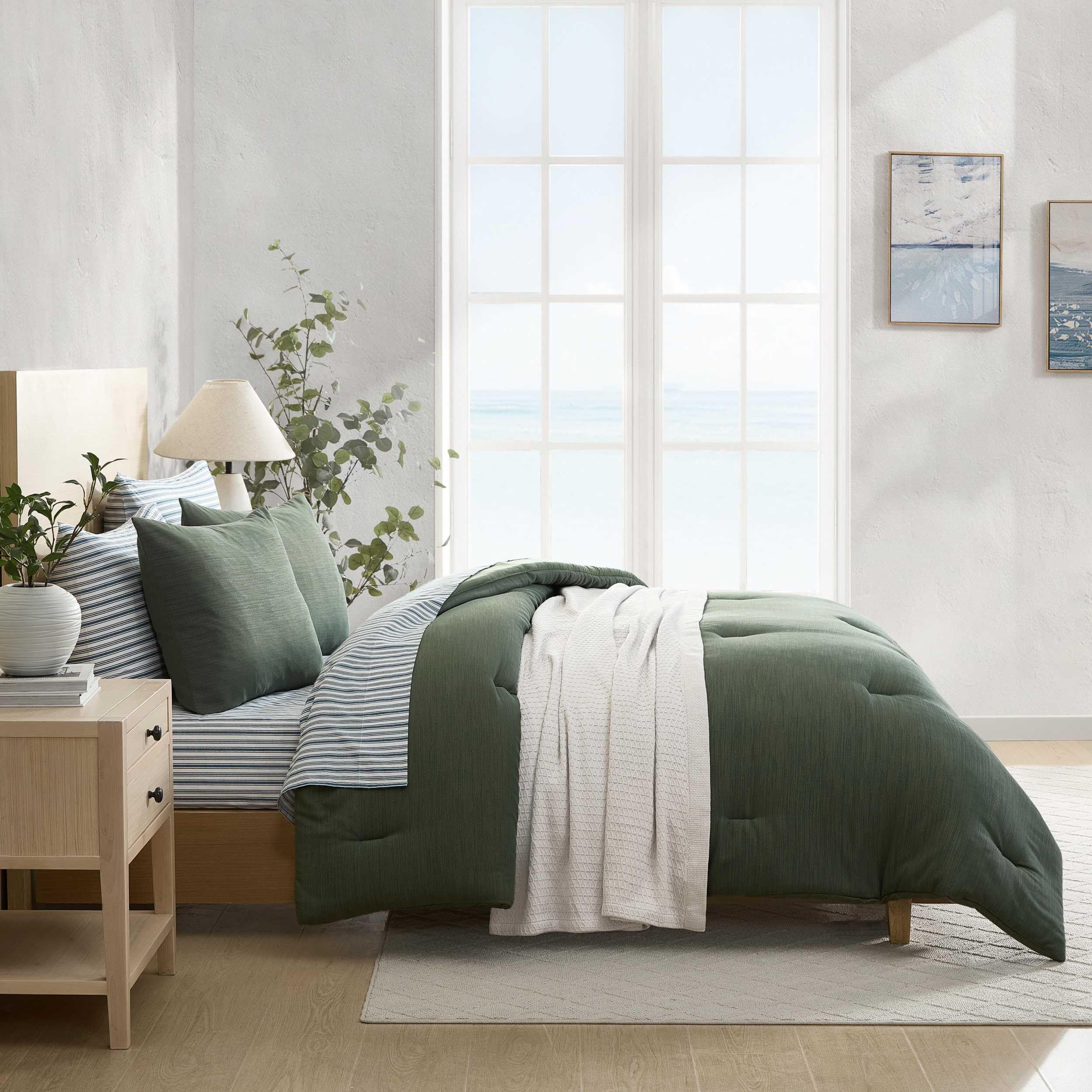 Nautica - Queen Comforter Set, Soft & Smooth Reversible Micro Chevron Woven Bedding w/Matching Pillowcases, 3 Piece Bed Sets (Herringbone Chenille Green)