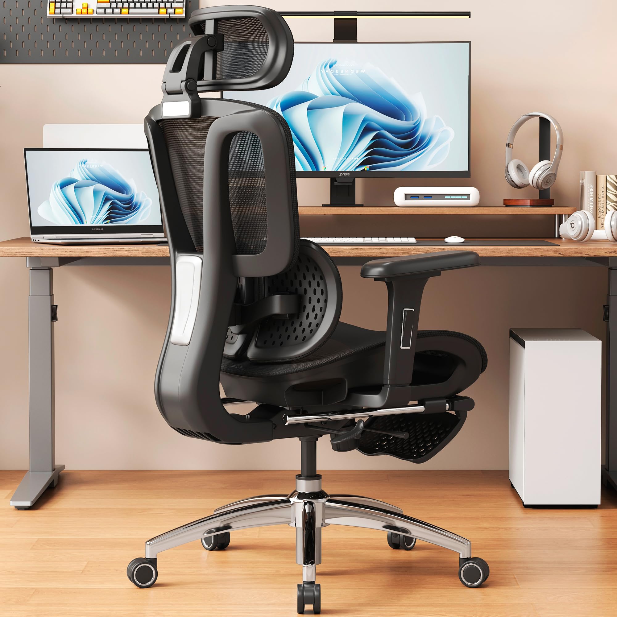 Ergonomic Office Chair with Footrest