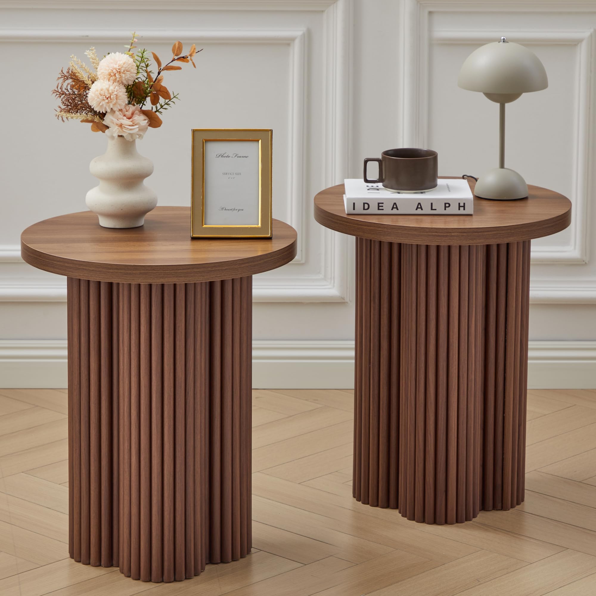 MAHYIZYI Small Sofa Side Table Set of 2, Fluted Accent Pedestal End Table, Wood Round Night Stand, Farmhouse Bed Side Table Drink Tables for Living Room, Small Spaces (Walnut-2PCS)