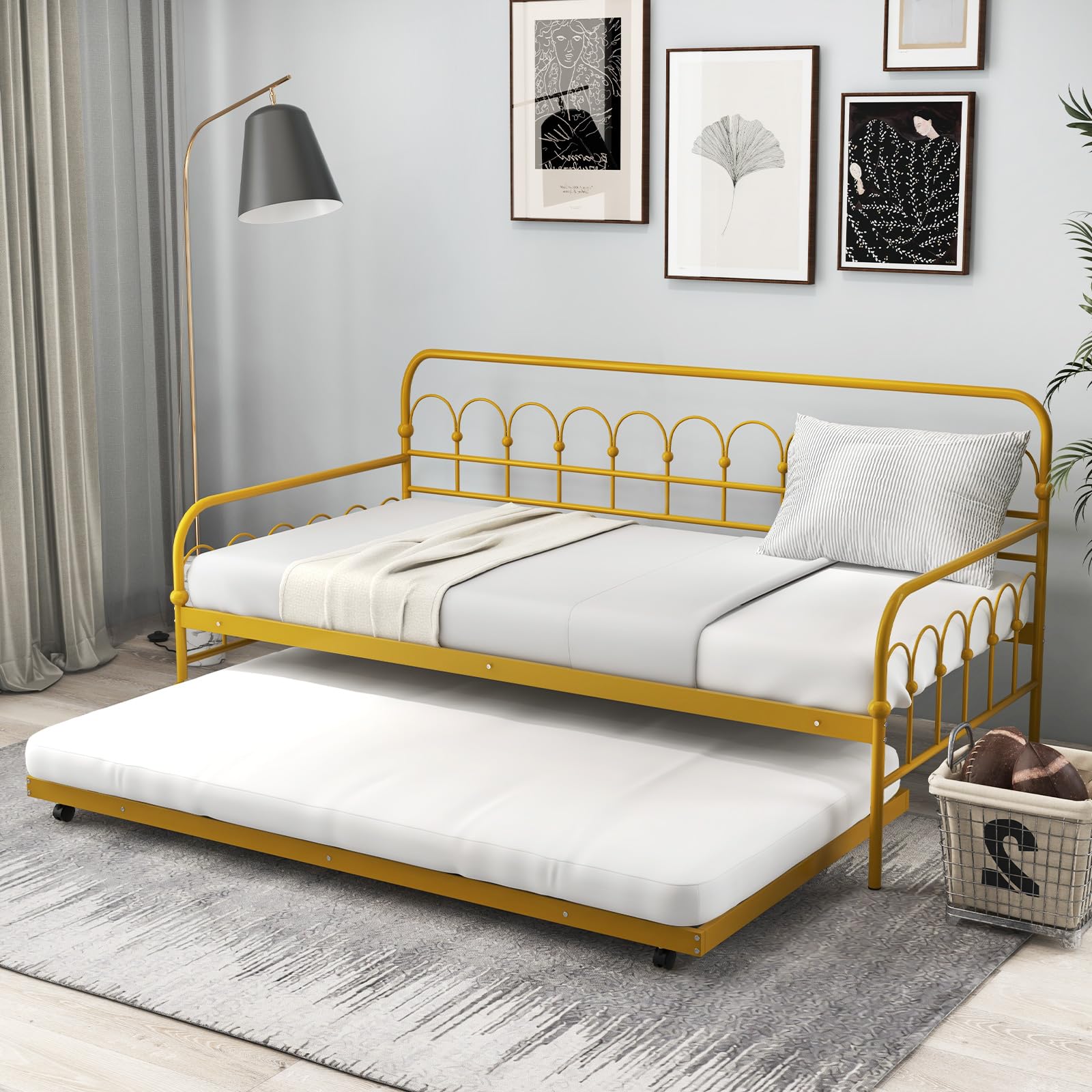 Giantex Twin Daybed with Trundle Gold, Metal Day Bed with Convenient Pull-Out Trundle Bed, Metal Slats, Lockable Universal Wheels, 2-in-1 Daybed Bed Frame for Guest Room, Living Room, Bedroom