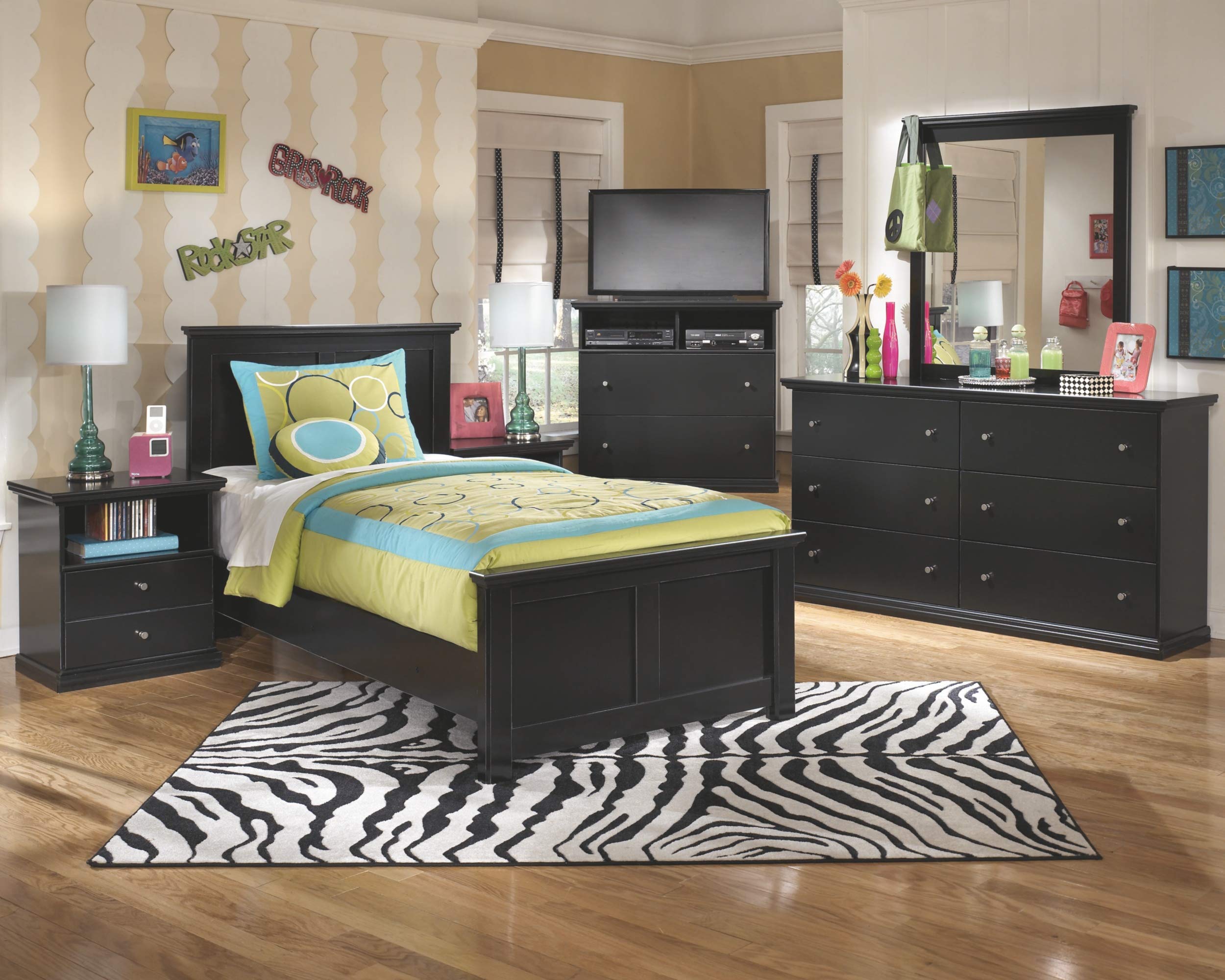 Signature Design by Ashley Maribel Classic 6 Drawer Dresser, Black