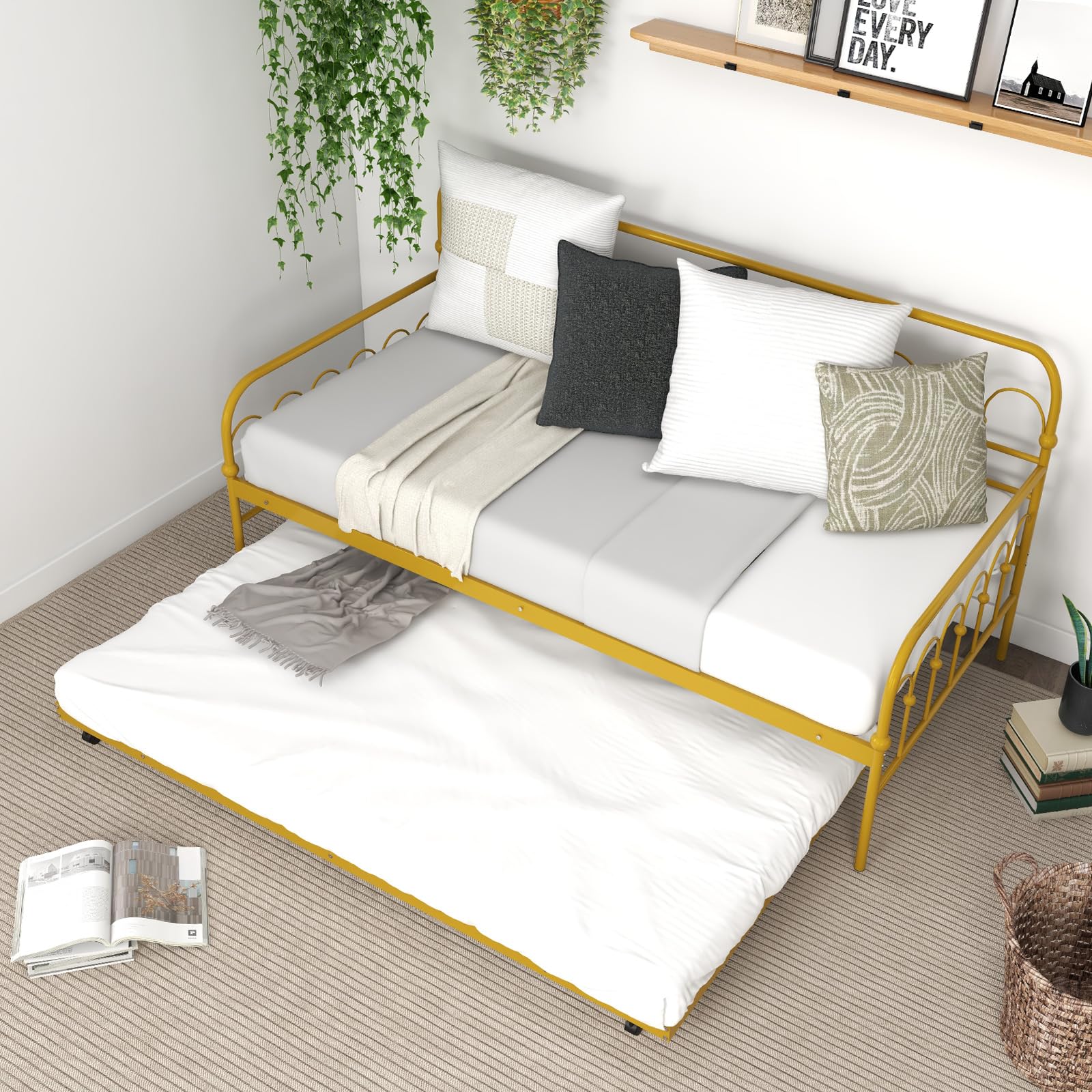 Giantex Twin Daybed with Trundle Gold, Metal Day Bed with Convenient Pull-Out Trundle Bed, Metal Slats, Lockable Universal Wheels, 2-in-1 Daybed Bed Frame for Guest Room, Living Room, Bedroom