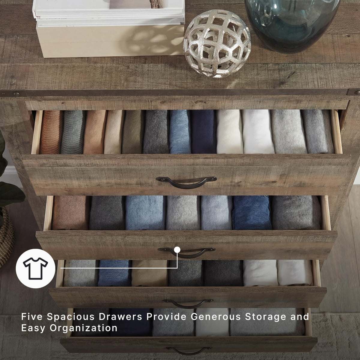Signature Design by Ashley 5 Drawer Chest of Drawers