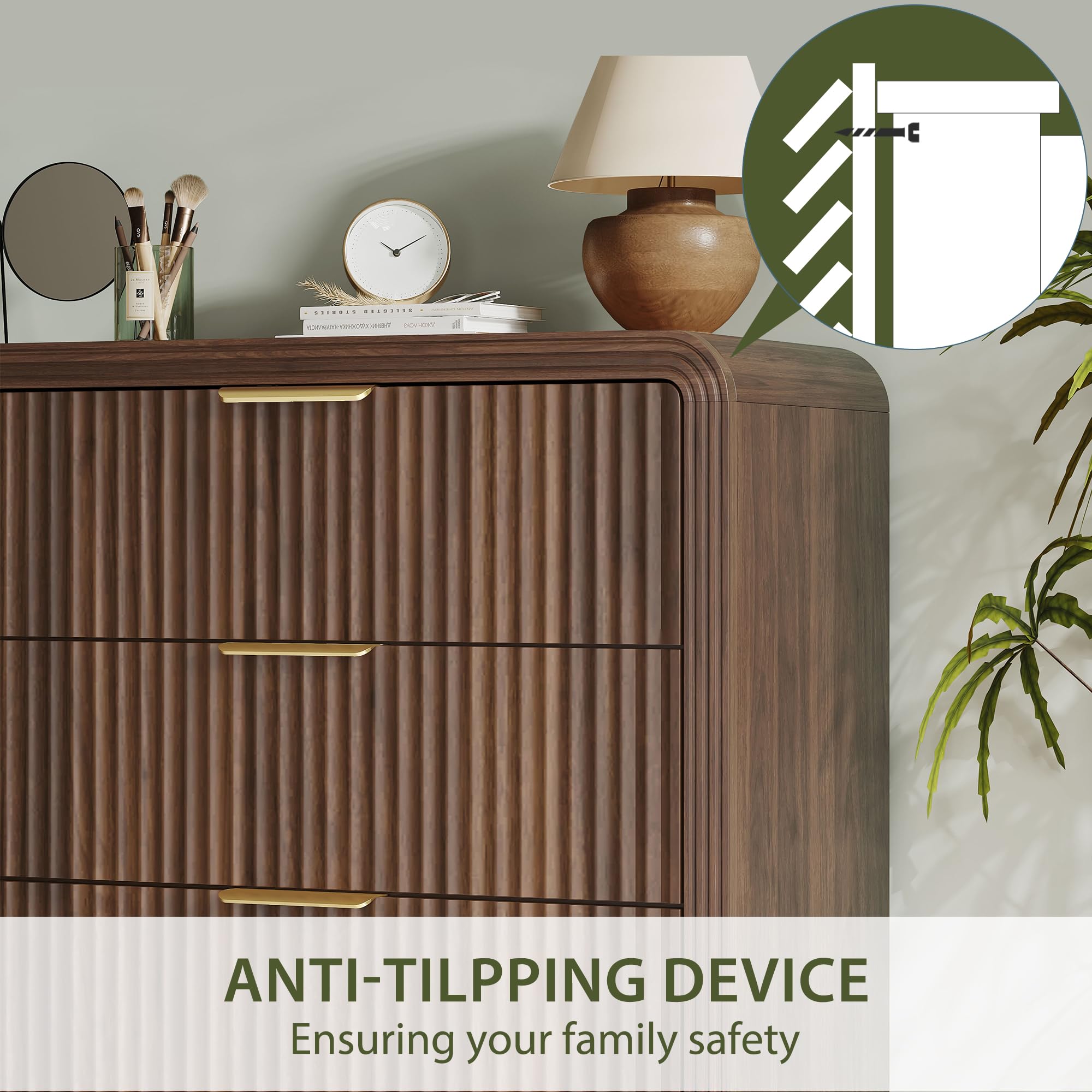 5-Drawer Fluted Dresser with Metal Handles