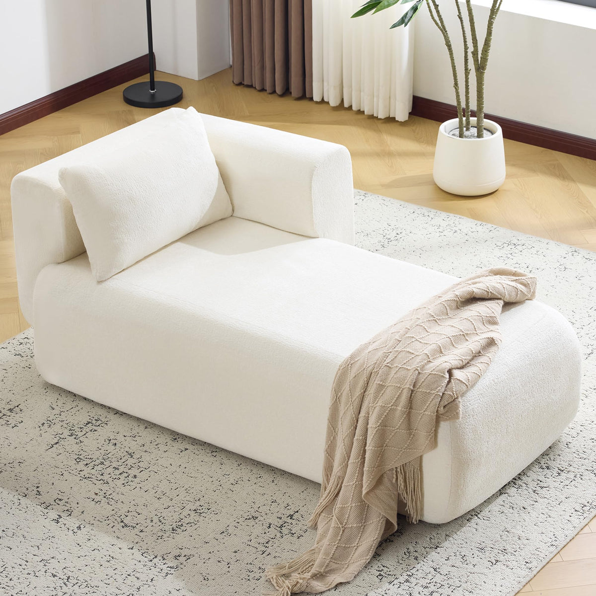 Beige Bouclé Chaise Lounge