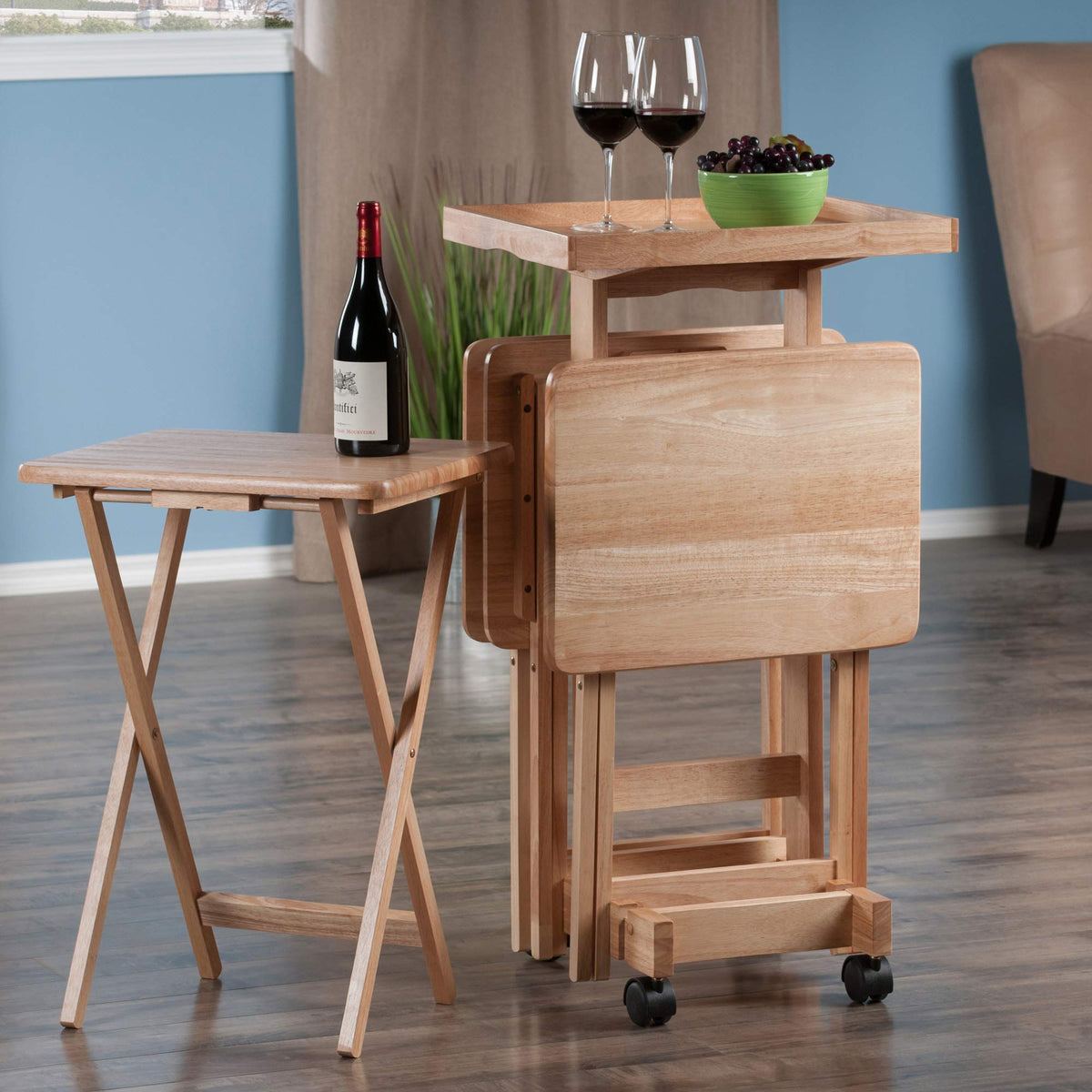 Winsome Isabelle Set of 4 Foldable Snack Tables with Storage Rack