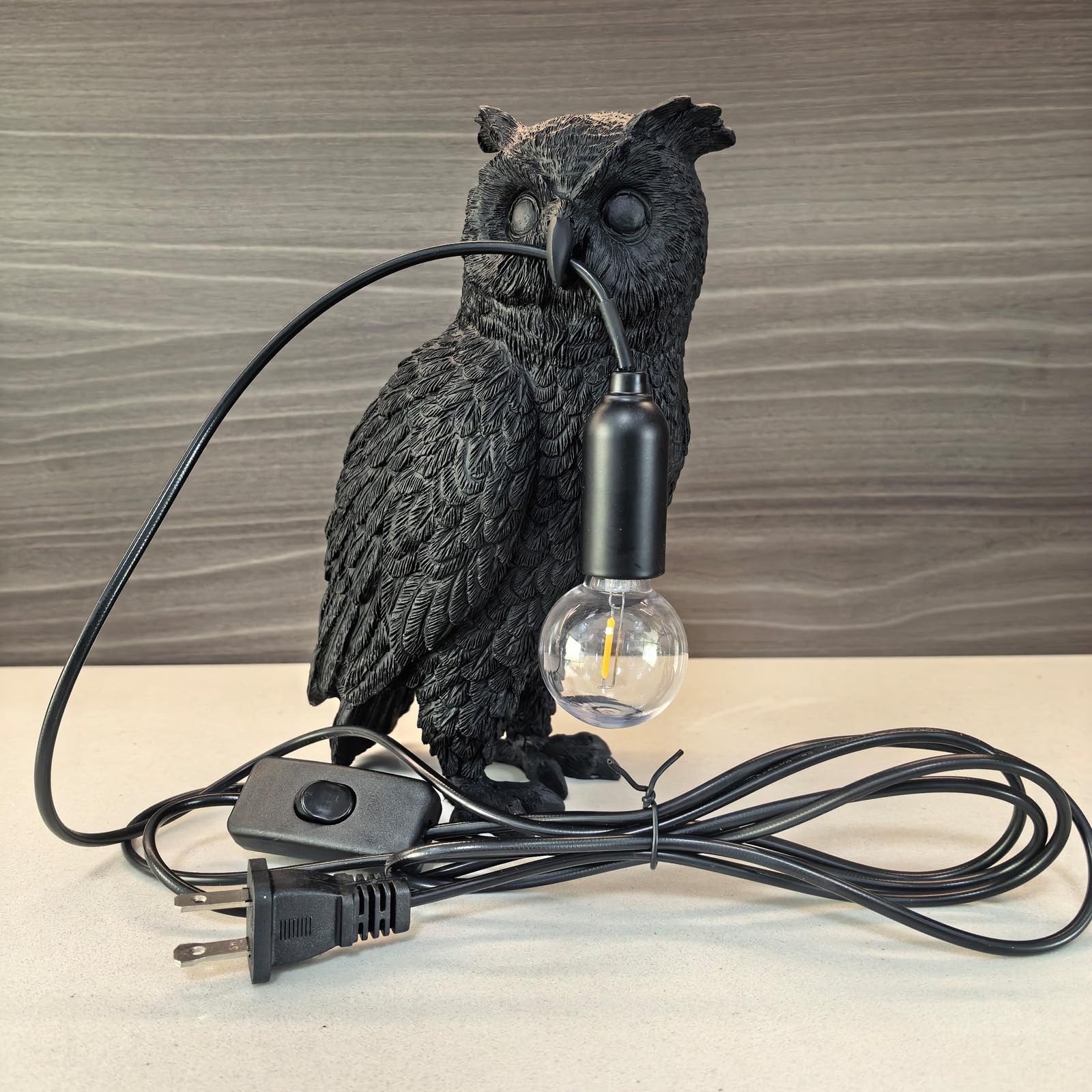 RUIQBMAY Resin Owl Table Lamp Themed Animal Desk Lamp Art Bird Night Light Lamp for Bedside,Living Room,Office Decor,AC 110V (Black Owl Lamp)