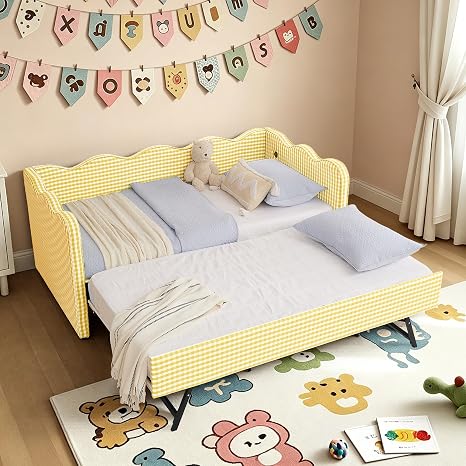 Gingham Daybed with Trundle & USB