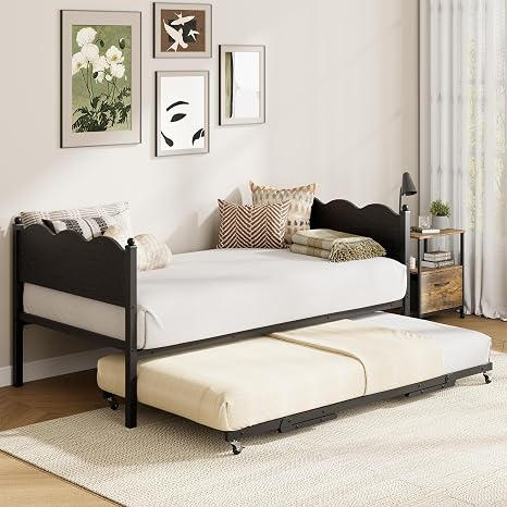 Twin Metal Daybed with Trundle