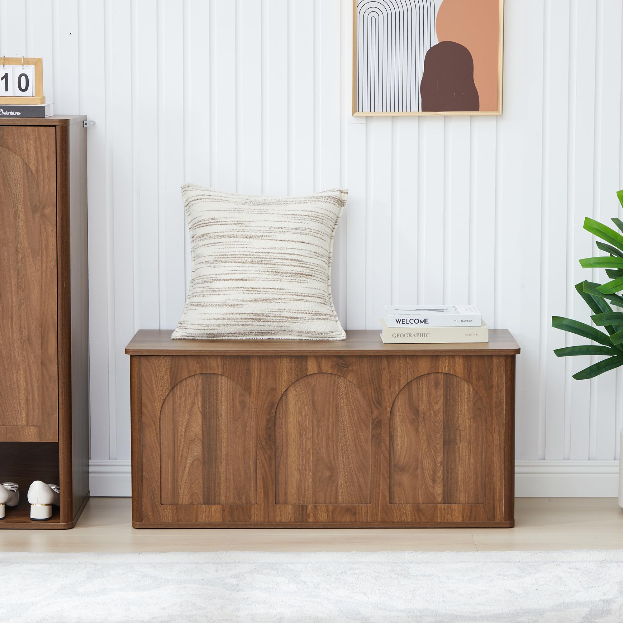 Farmhouse Storage Bench with Flip-Top Lid
