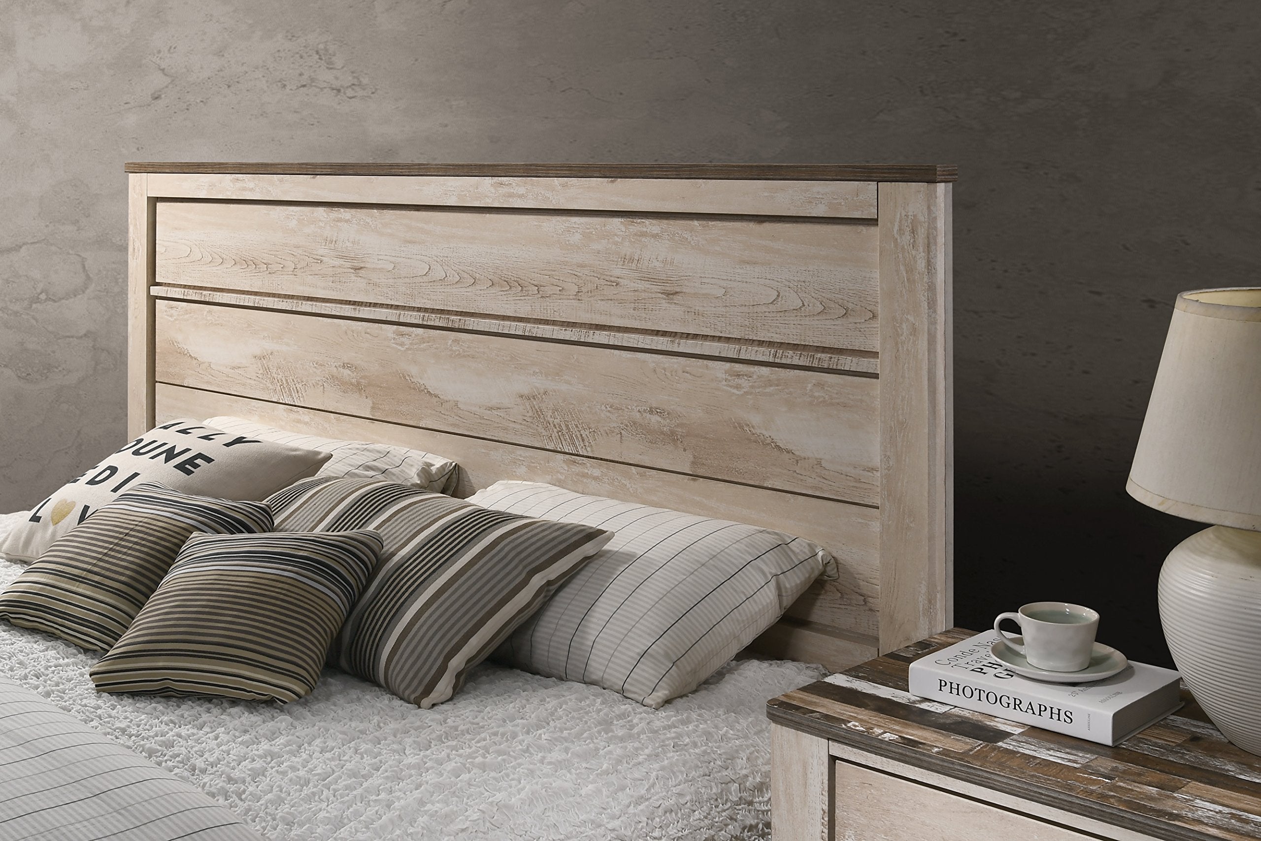 Roundhill Furniture Amerland Contemporary White Wash Finish 6-Piece Bedroom Set,