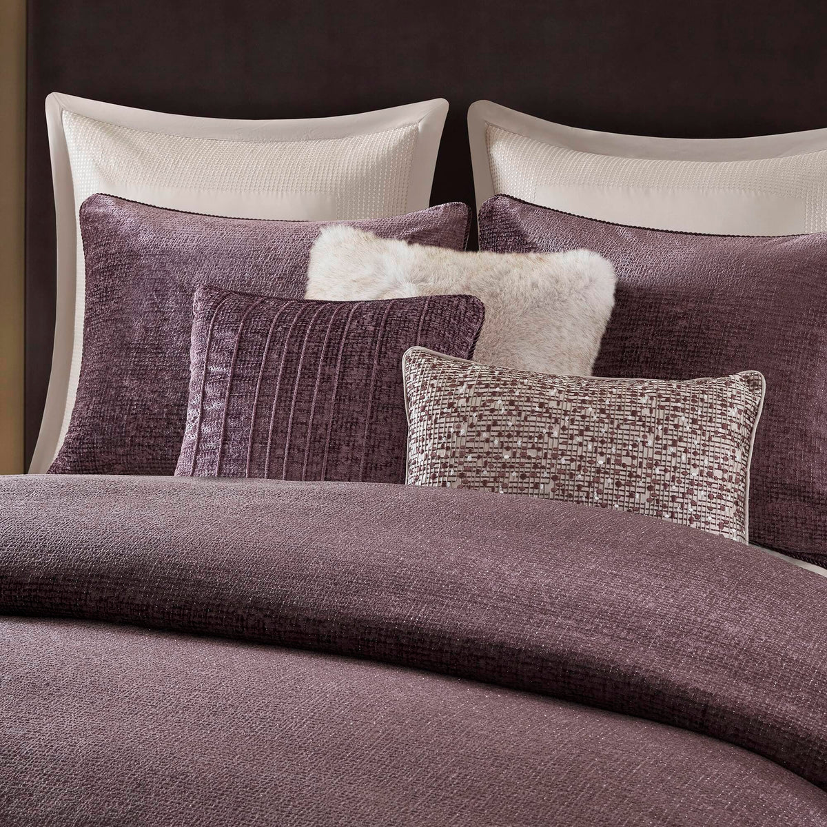 Mauve Velvet Jacquard King Comforter Set
