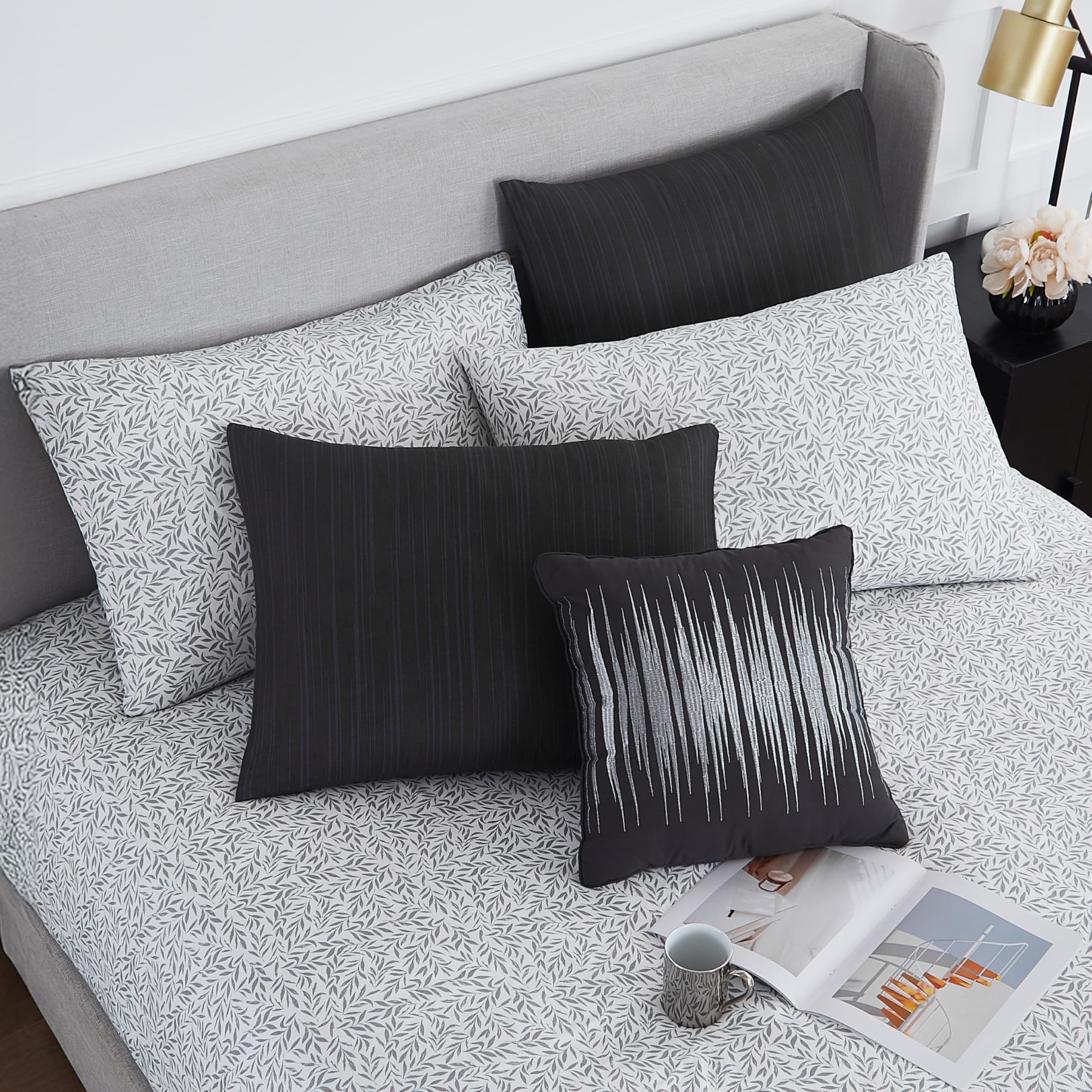 Nine West Lena Comforter Set 8-Piece Bed in a Bag, Queen Complete Bedding Set
