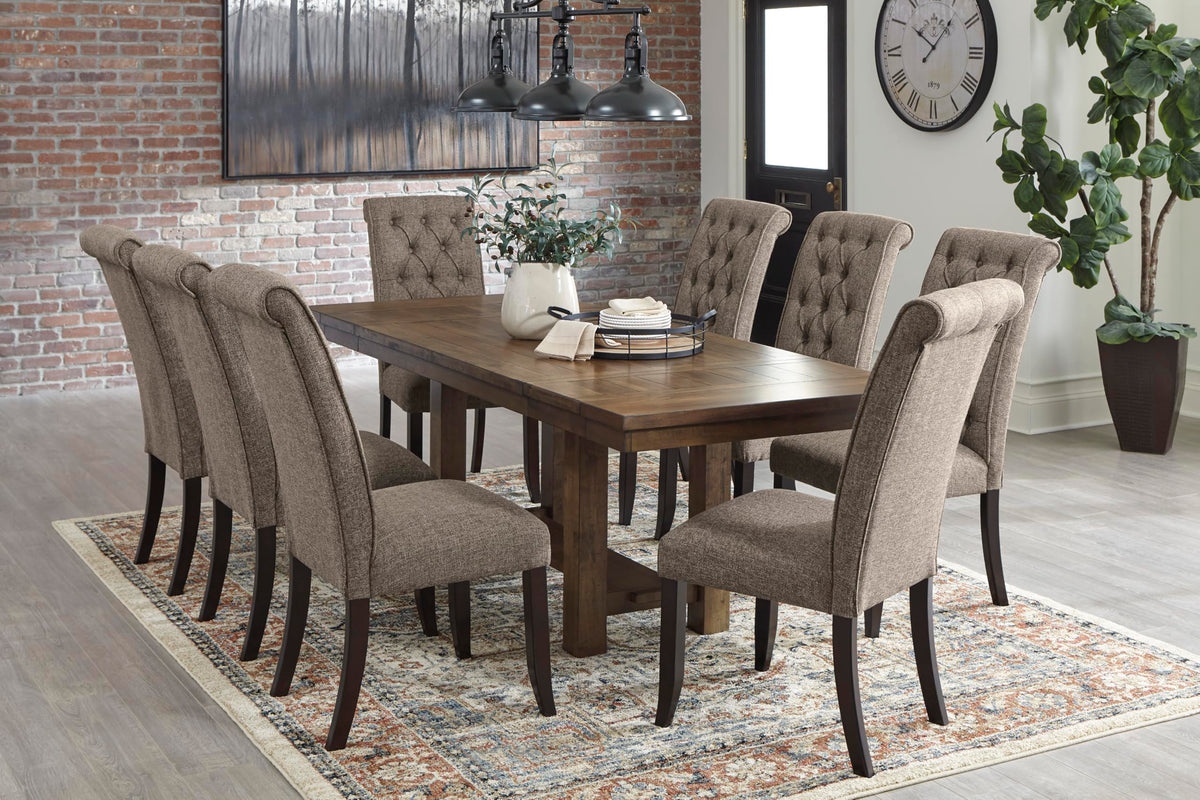Extendable Farmhouse Dining Table