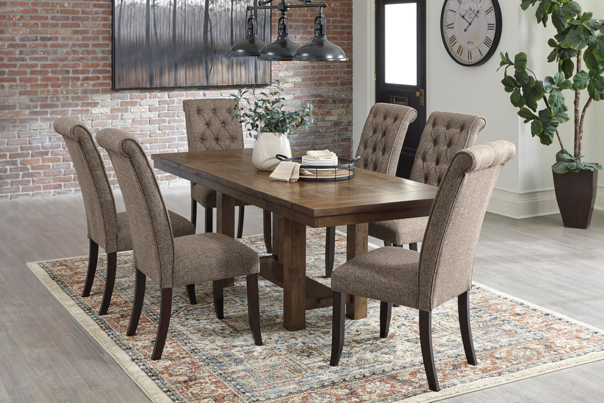 Extendable Farmhouse Dining Table