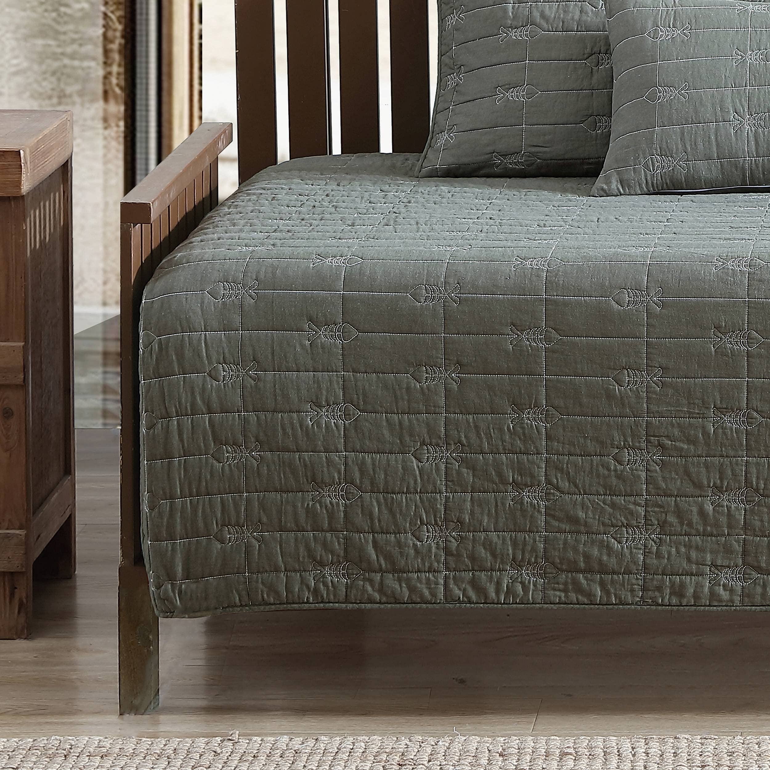 Eddie Bauer - Daybed Set, Reversible Cotton Bedding with Matching Shams & Decorative Pillow Cover, Luxurious Bedding Set (Troutdale Green, Daybed)