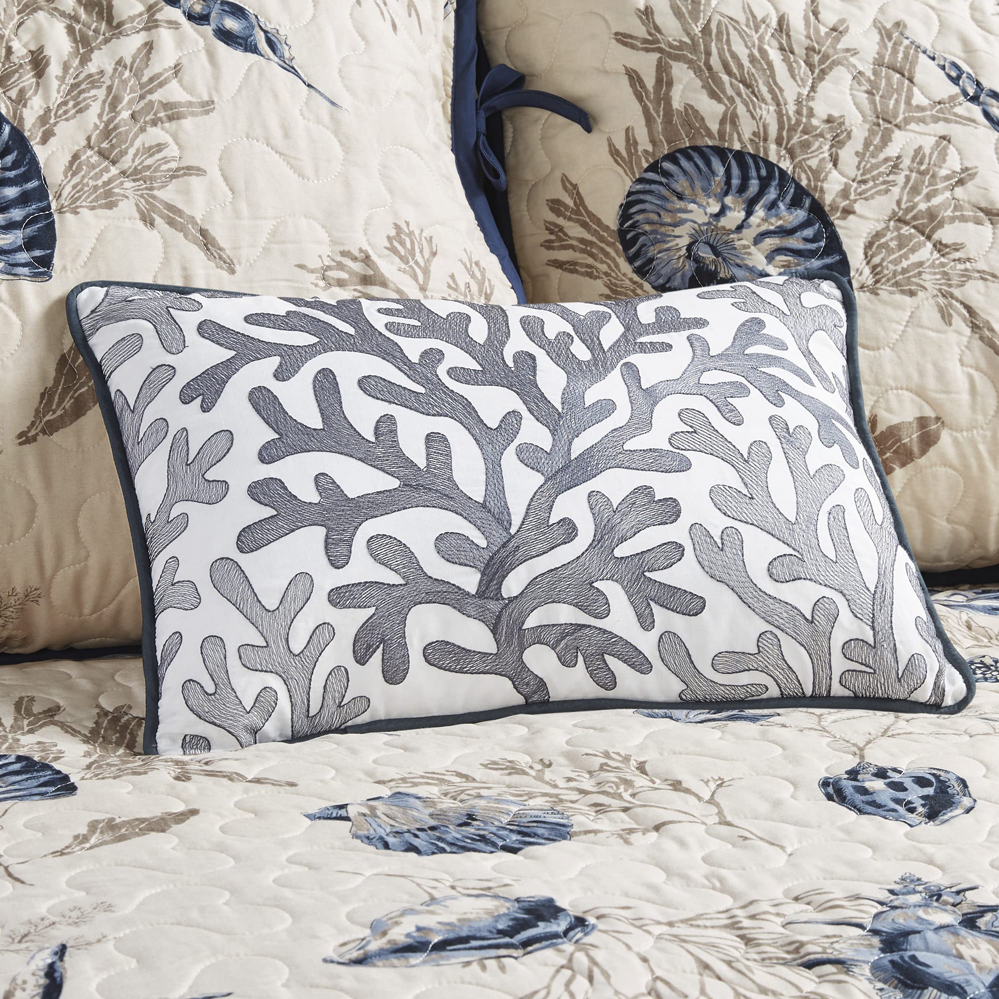 Madison Park Daybed Cover Double Sided Quilting Casual Design All Season Bedding Set with Bedskirt, Matching Shams, Decorative Pillow, 75 in x 39 in, Seashell Blue