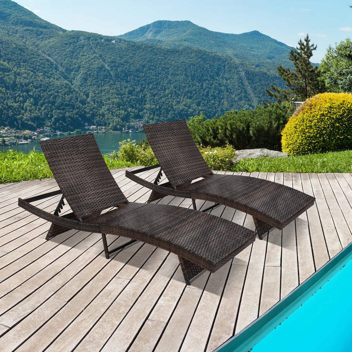VINGLI Adjustable Patio Wicker Chaise Lounge Outdoor, Rattan Outdoor Lounge Chair, All Weather Patio Chaise Lounge with Adjustable Backrest and Soft Cushions (Brown)