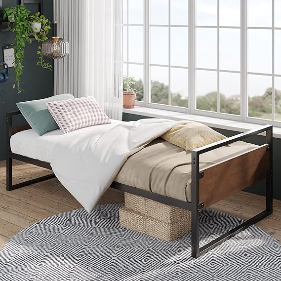 Twin Bamboo & Metal Daybed with Trundle