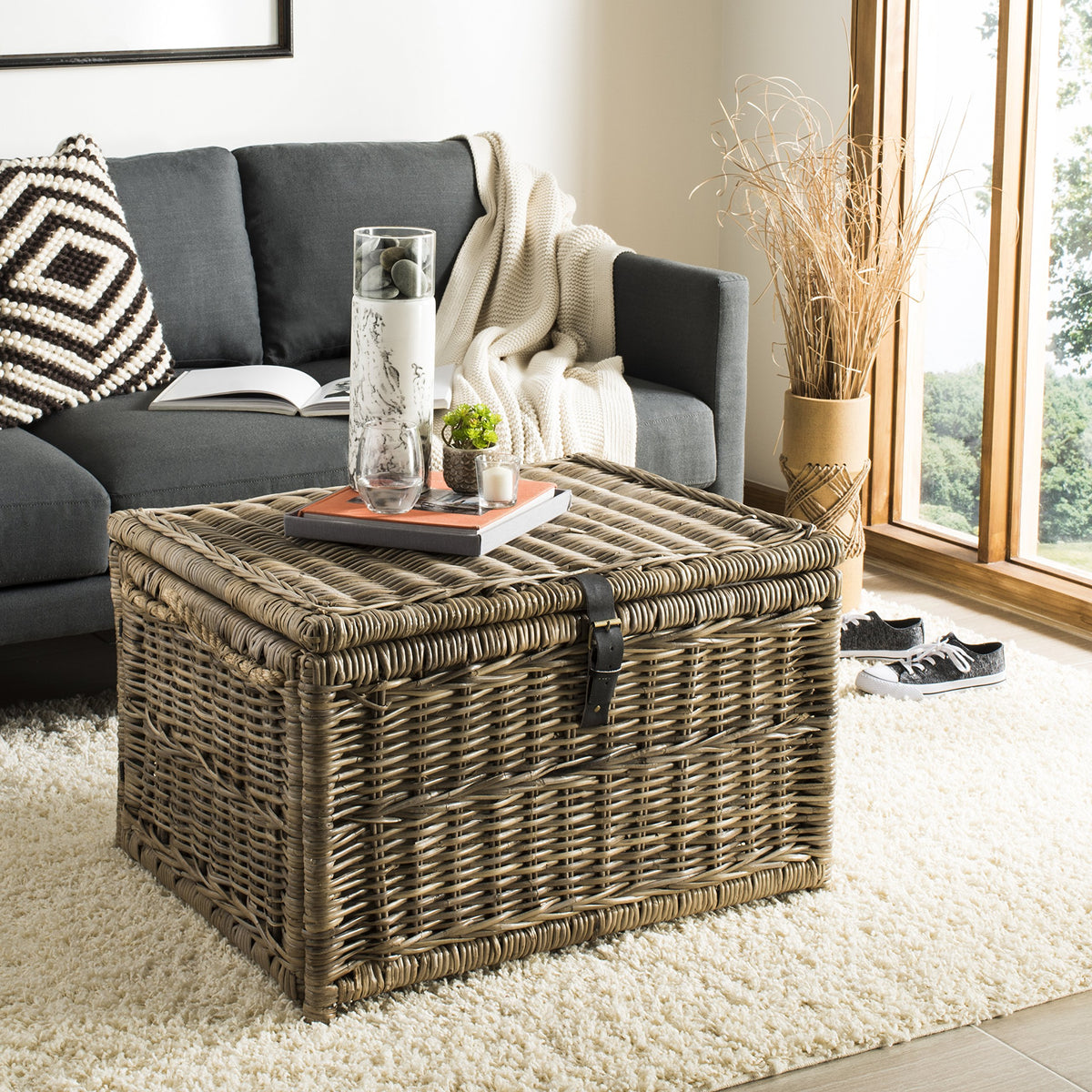 Collapsible Wicker Storage Trunk